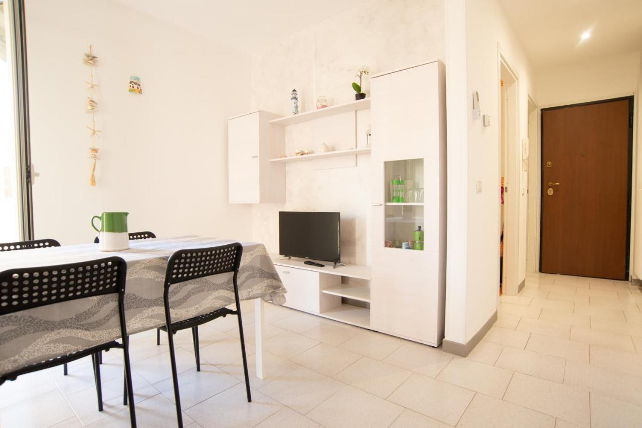 Chiale Holiday Apartments Полиньяно-а-Маре Экстерьер фото