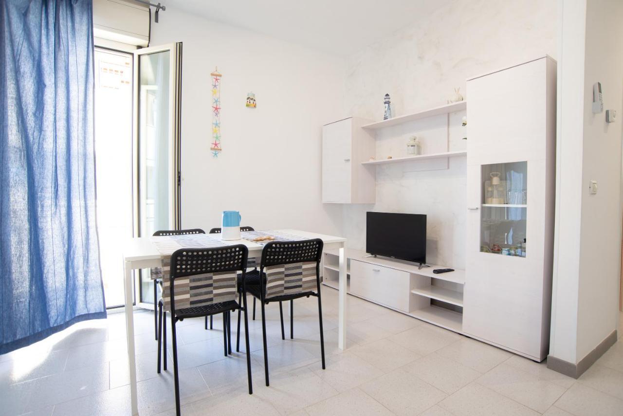 Chiale Holiday Apartments Полиньяно-а-Маре Экстерьер фото